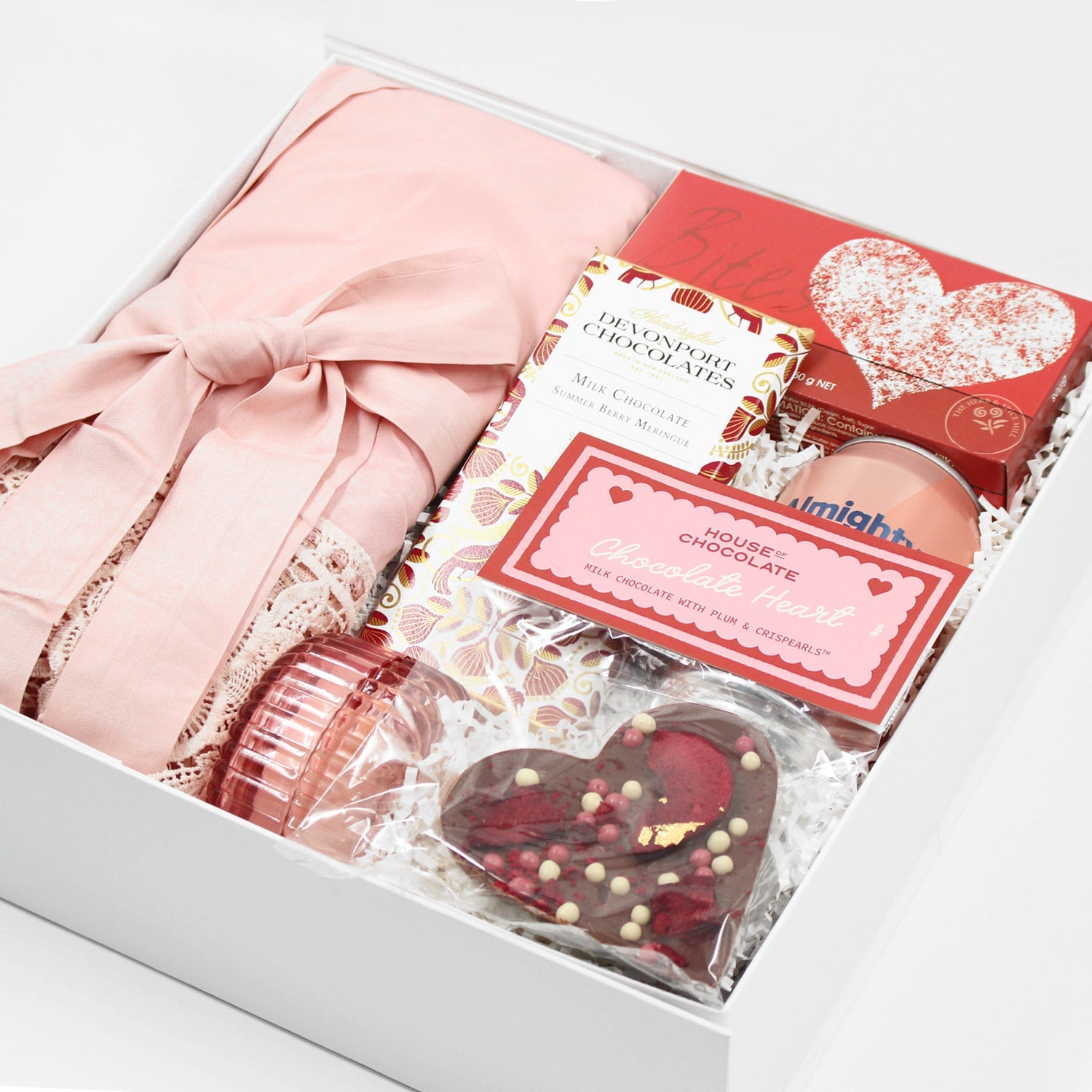 wife_valentines_gift_box_nz_pamper_her_vday_gift_hamper_bloom_berry
